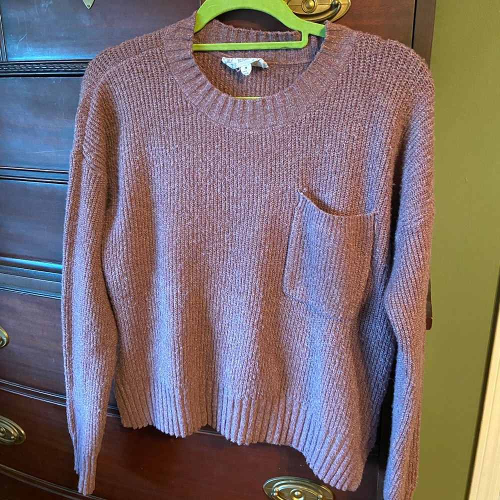 NWOT Womens Knitted Sweater